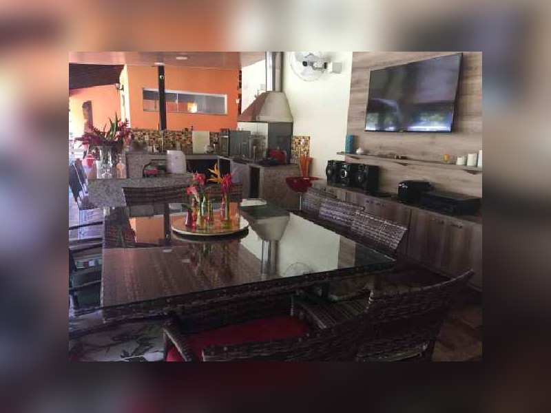 Chácara à venda Santa Candida com 650m² e 6 quartos por R$ 3.000.000 - churrasqueira.jpg