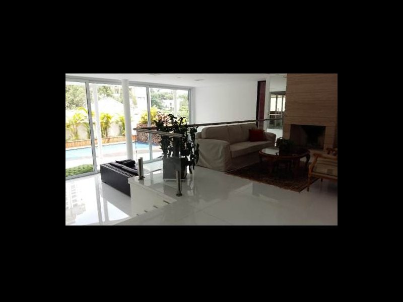 imóvel com 525m² - Alphaville - Santana de Parnaiba