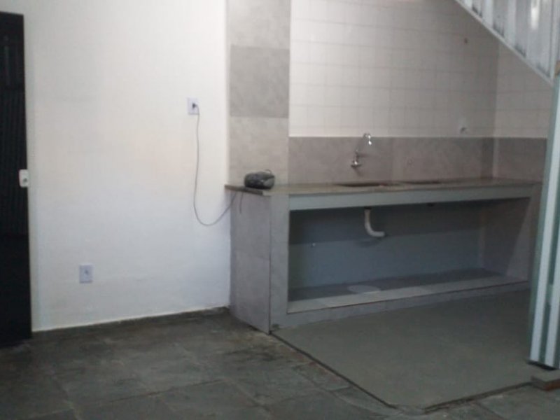 Comercial à venda jardim meriti com 720m² e  quartos por R$ 880.000 - 1896054322-galpao-cozinha-terreo-interior.jpeg