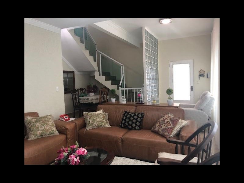Casa à venda Vila Assunção com 201m² e 4 quartos por R$ 650.000 - 859106442-3b8dcfaea6ce295ef6a2eb172af035d0.jpg