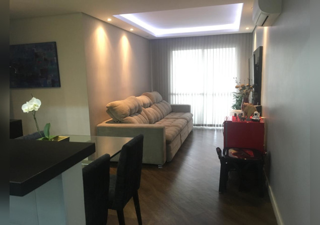 imóvel com 83m²
