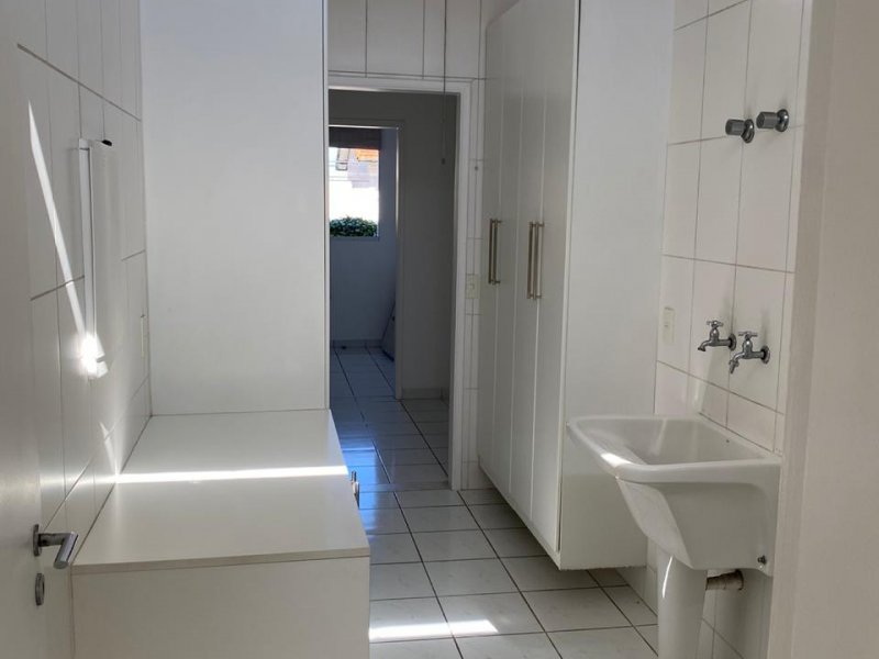 Casa à venda Vila Mariana com 250m² e 3 quartos por R$ 1.300.000 - 1848260013-lavanderia.jpeg