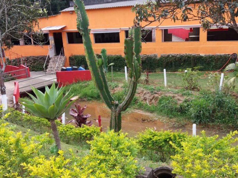 Chácara à venda CENTRO com 30m² e 100 quartos por R$ 1.200.000 - 1530839574-img-20190617-wa0036.jpg