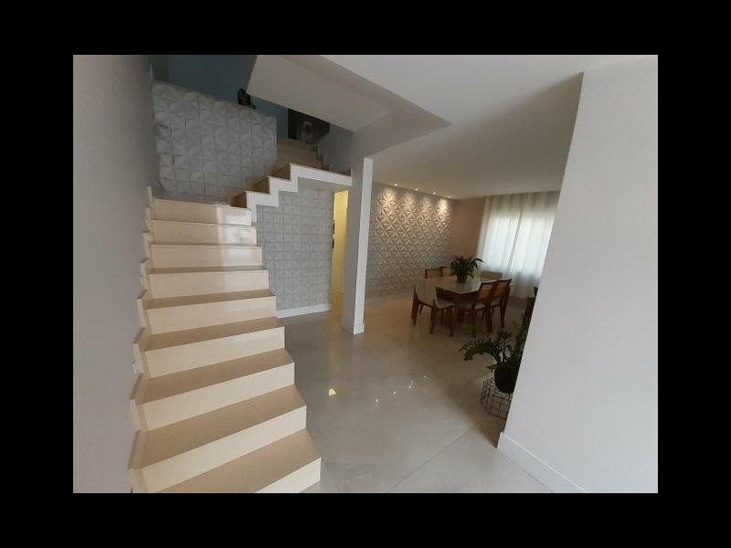 Casa à venda Penha Circular com 298m² e 3 quartos por R$ 850.000 - 626110660-sala.jpg