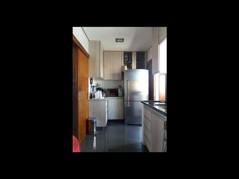 Apartamento à venda Joao Pinheiro com 87m² e 3 quartos por R$ 350.000 - 1035126374-mini-3988e176-f6f5-45d1-af91-619a735f6a23.jpg