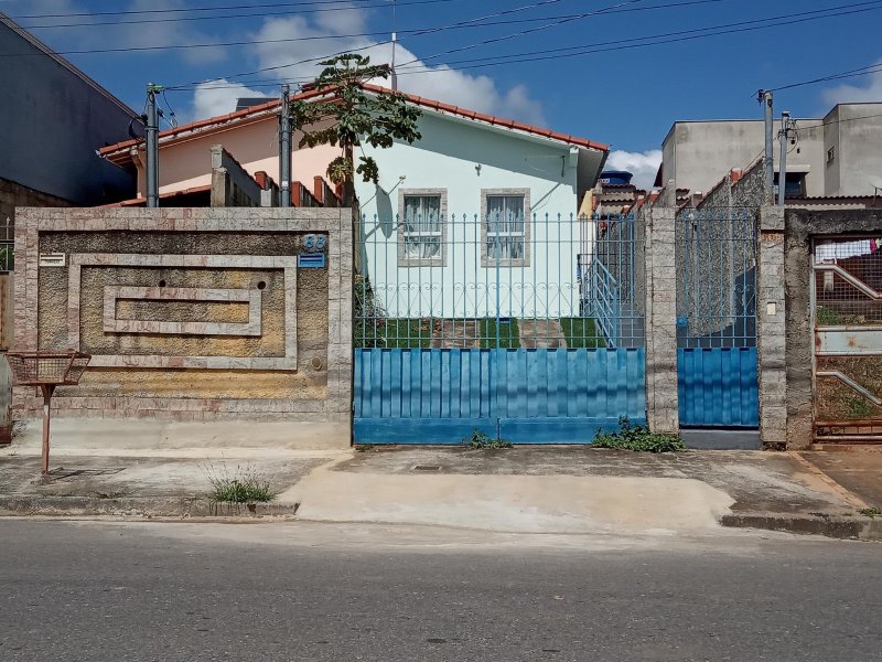 imóvel com 180m² - Sra. de Fátima - Betim