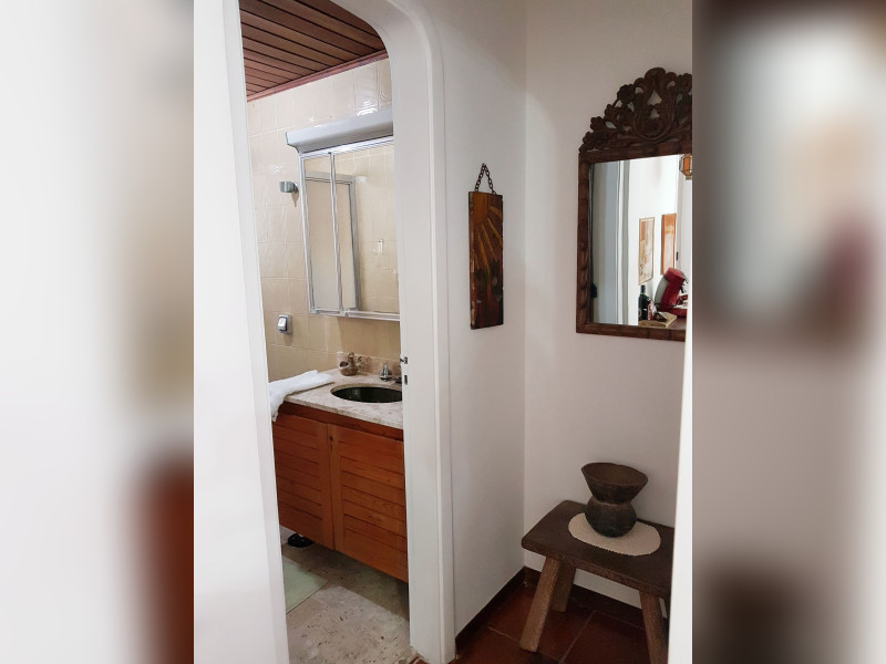 Apartamento à venda Jardim Belmar com 130m² e 3 quartos por R$ 500.000 - banheiro-sala.jpg