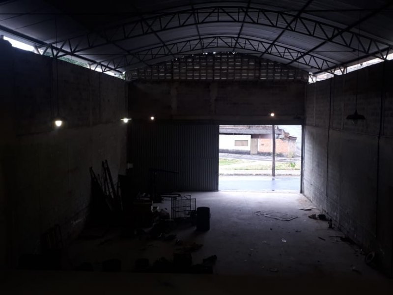 Comercial à venda Baronesa com 400m² e  quartos por R$ 900.000 - 264280108-418a7eaa-bce1-457f-8020-d94fc9f28959.jpeg