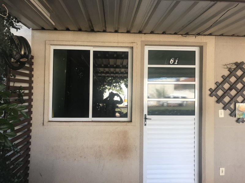 Casa à venda Jardim Parati com 60m² e 2 quartos por R$ 100.000 - 868101300-e220fd7b-b920-4d9e-af56-a5294fce733d.jpeg