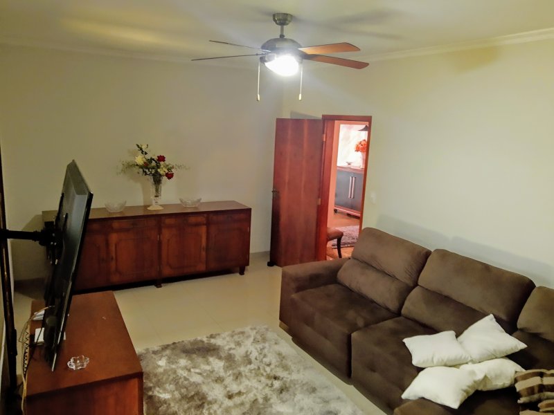 Casa à venda Centro com 280m² e 4 quartos por R$ 1.100.000 - 1583709175-img-20200519-113205900.jpg