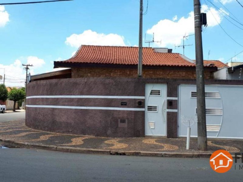 Casa à venda Residencial Santa Clara com 162m² e 3 quartos por R$ 650.000 - 560593824-frente.jpg