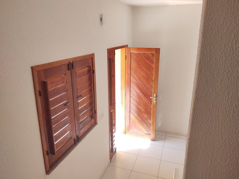 Casa à venda Centro com 120m² e 3 quartos por R$ 160.000 - 1094290441-img-20191030-142208976.jpg