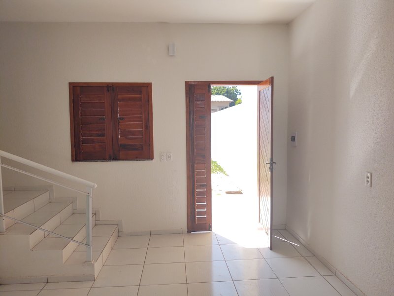Casa à venda Centro com 120m² e 3 quartos por R$ 160.000 - 1097763473-img-20191030-142158781.jpg