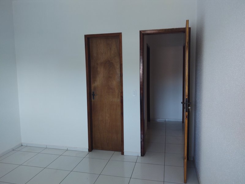 Casa à venda Centro com 120m² e 3 quartos por R$ 160.000 - 2137357639-img-20191030-142253250.jpg