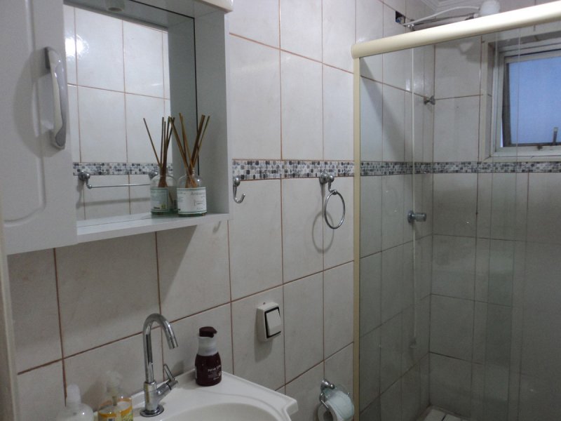Apartamento à venda Vila Bela com 50m² e 2 quartos por R$ 320.000 - 1808915430-banheiro-01.jpg
