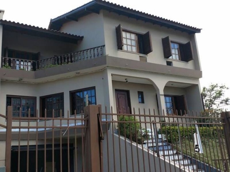 Casa à venda Cristal com 460m² e 4 quartos por R$ 1.750.000 - 1276116238-b57ac632-b0b1-4416-acd4-2f3effd75341.jpeg