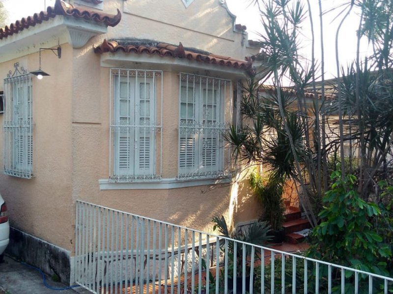 Comercial à venda Centro com 230m² e 0 quartos por R$ 600.000 - 835413770-foto-baronesa-4.jpg