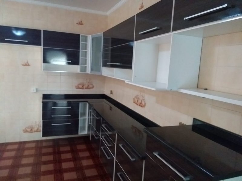 Casa à venda Centro com 539m² e 4 quartos por R$ 750.000 - 1733615774-4d31b06f-a6a6-4856-b48e-07c35825ecb3.jpeg