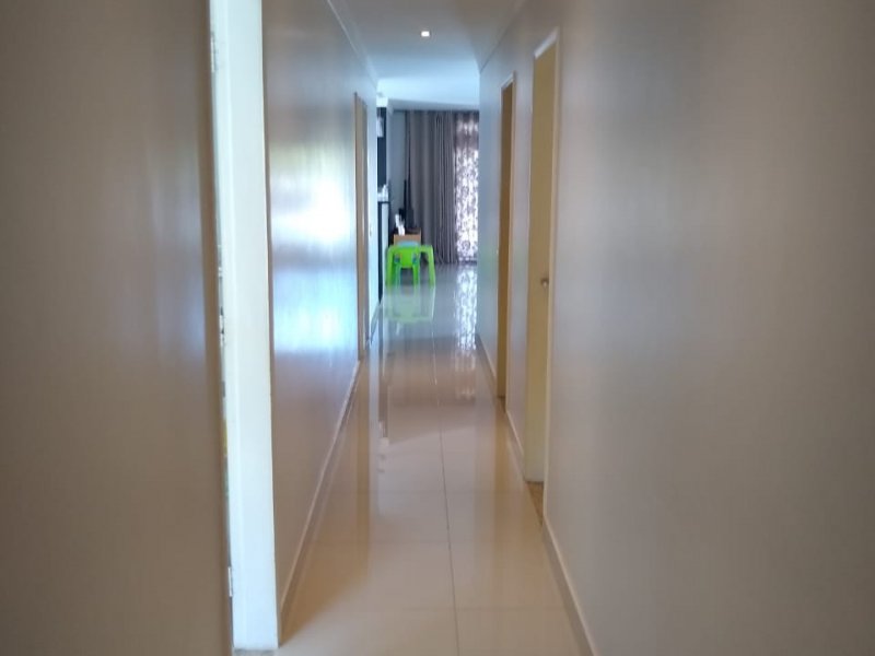 Casa à venda Freguesia (Jacarepaguá) com 153m² e 4 quartos por R$ 2.250.000 - 1573254276-corredor.jpeg