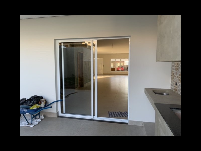 imóvel com 200m² - Pitas - Cotia
