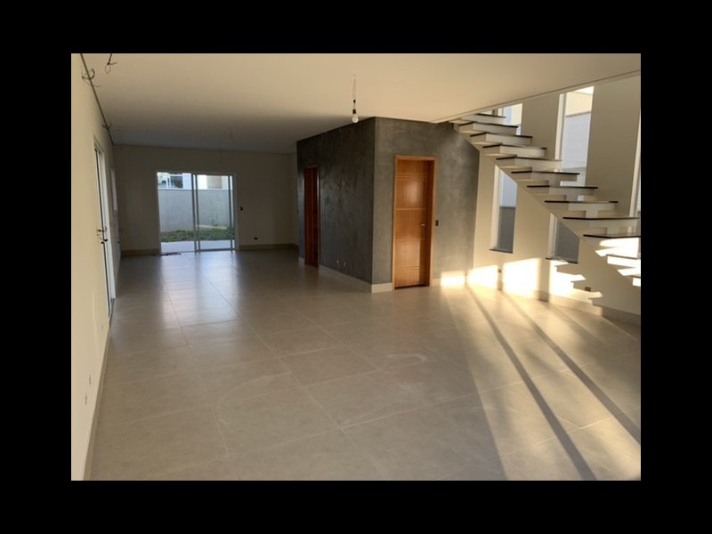 imóvel com 200m² - Pitas - Cotia