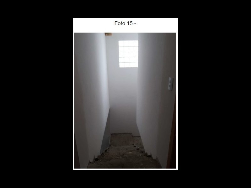 Casa à venda Parque da Fazenda com 190m² e 3 quartos por R$ 580.000 - 32118837-foto-15-escada.jpg