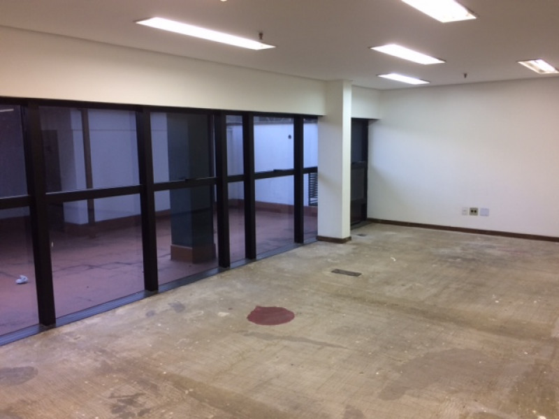 Comercial à venda Bela Vista com 111m² e 1 quarto por R$ 600.000 - 1440867463-img-0401.JPG