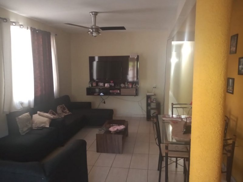 imóvel com 400m² - Vila Leopoldina - Duque de Caxias