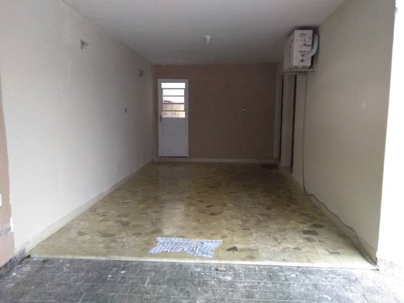 Casa à venda VILA PARAÍBA com 264m² e 4 quartos por R$ 650.000 - 2036704335-jpeg-3.jpg