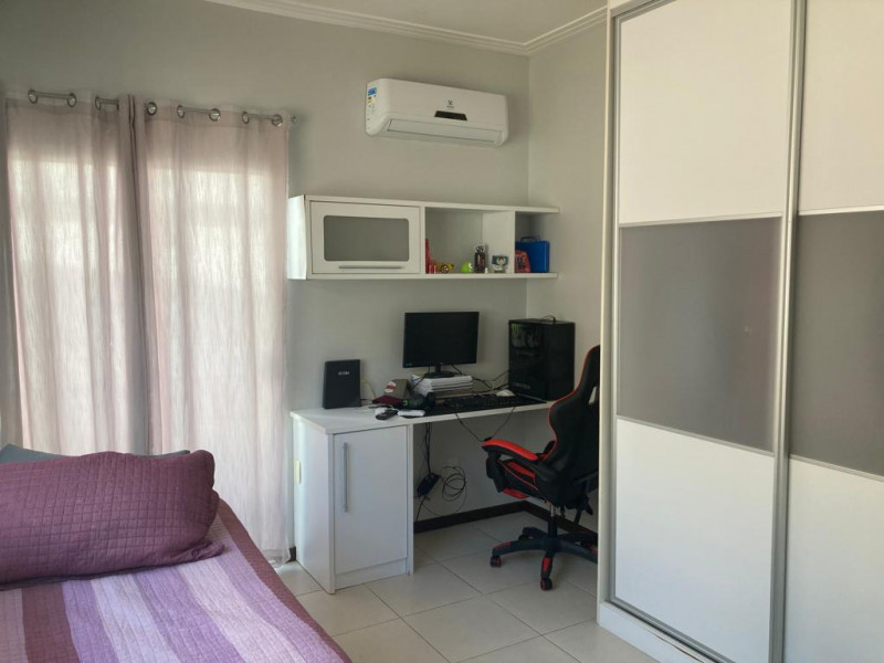 Casa de condomínio à venda Buraquinho com 300m² e 4 quartos por R$ 1.290.000 - 122915157-photo-2023-08-09-16-30-02-18.jpg