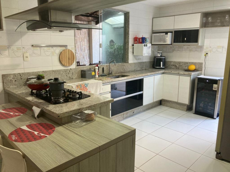 Casa de condomínio à venda Buraquinho com 300m² e 4 quartos por R$ 1.290.000 - 2122025415-photo-2023-08-09-16-29-30-27.jpg