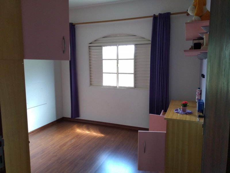 Chácara à venda Parque Agrinco com 5750m² e 3 quartos por R$ 700.000 - 1001279137-img-20191221-143332905.jpg