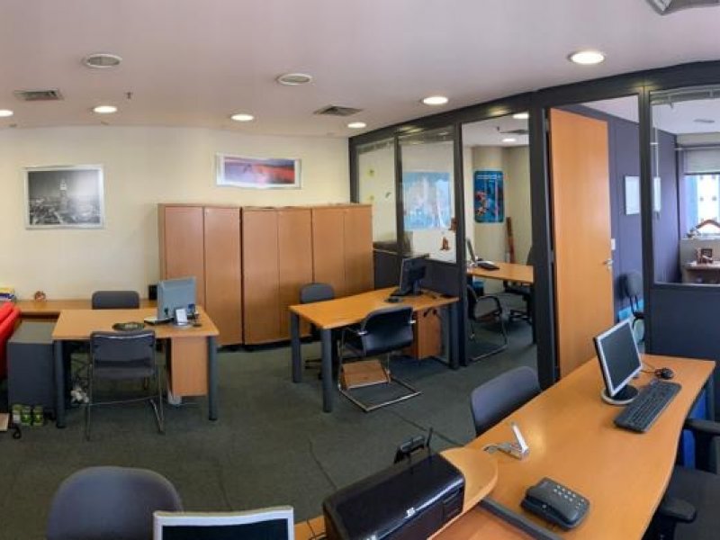 Comercial à venda Centro com 63m² e 1 quarto por R$ 360.000 - 722384947-escritorio-2.JPG