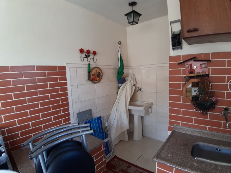 Casa à venda Méier com 168m² e 4 quartos por R$ 450.000 - 607341065-20200523-105349.jpg