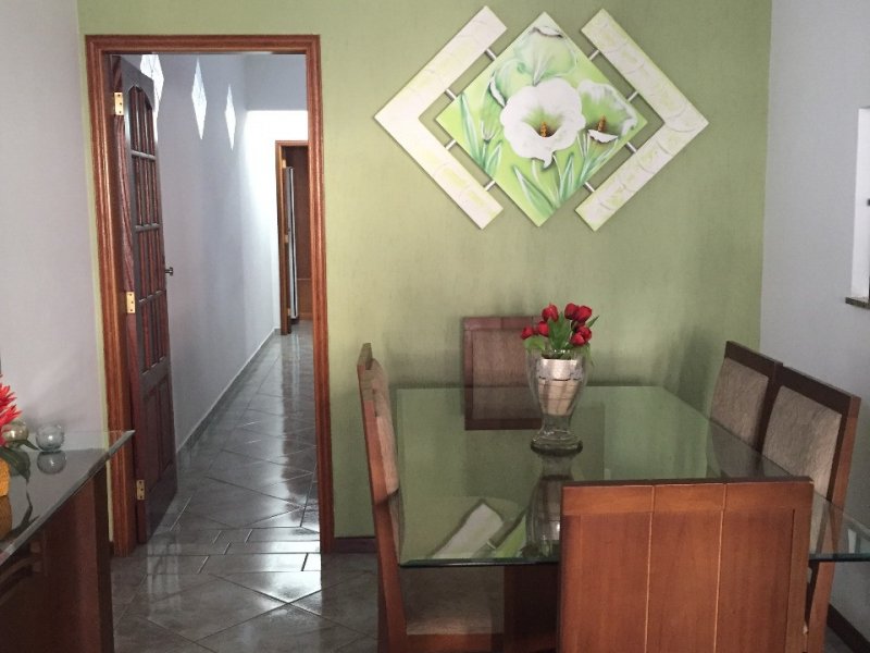 Casa à venda Aparecida com 115m² e 3 quartos por R$ 700.000 - 1762884095-5d42ebce-6d79-47e7-bc6e-cd0cdf4c2846.jpeg