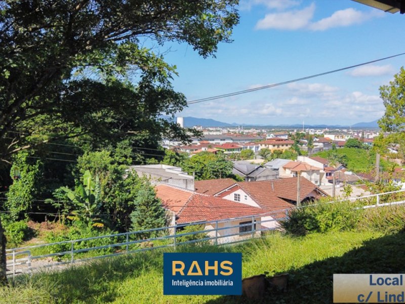 imóvel com 225m² - Iririú - Joinville