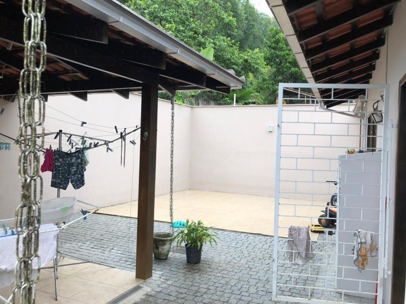 imóvel com 225m² - Iririú - Joinville