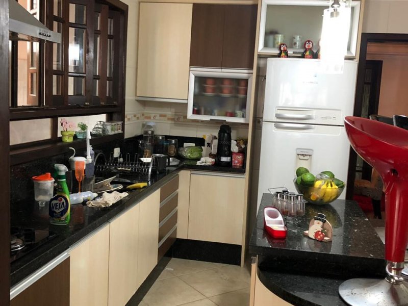 imóvel com 225m² - Iririú - Joinville