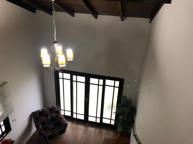 imóvel com 225m² - Iririú - Joinville