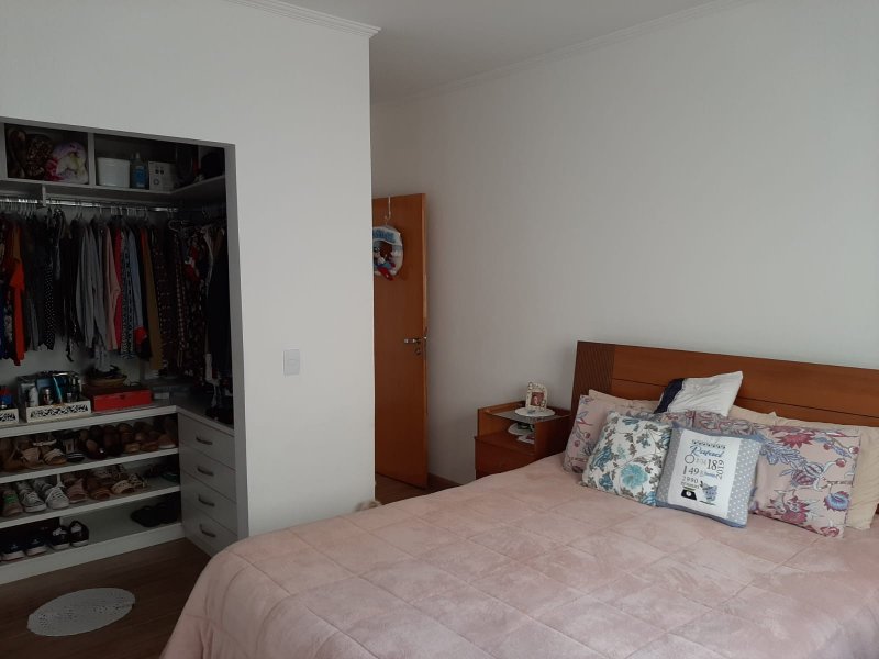 Casa à venda Vila São Judas Tadeu com 165m² e 1 quarto por R$ 500.000 - 1085993013-img-20200527-wa0042.jpg