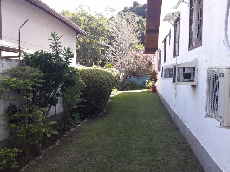 Casa de condomínio à venda Freguesia (Jacarepaguá) com 640m² e 4 quartos por R$ 2.300.000 - 388819178-foto-jardim-lat-03.jpeg