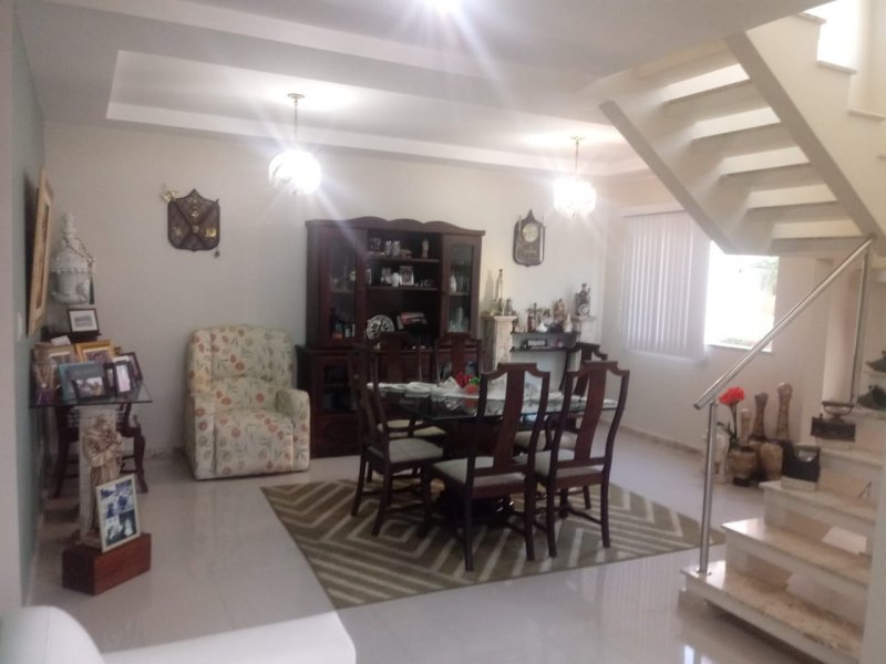 Casa de condomínio à venda Miragem com 180m² e 4 quartos por R$ 620.000 - 1174428812-7f5665e9-1fd3-448d-9657-f95fe3a5e1ab.jpeg