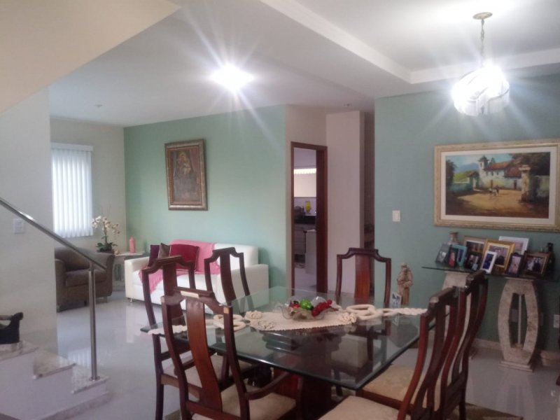 Casa de condomínio à venda Miragem com 180m² e 4 quartos por R$ 620.000 - 547762821-037f354c-0848-490e-b4f6-3476a87a654b.jpeg