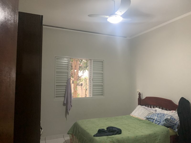 Casa à venda Santa Monica  com 250m² e 3 quartos por R$ 300.000 - 1372245891-ad677520-4921-4713-80ce-2949c300cd8e.jpeg