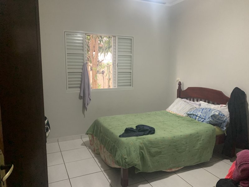 Casa à venda Santa Monica  com 250m² e 3 quartos por R$ 300.000 - 1973313613-eee11a40-d7d3-478f-a801-550e20161850.jpeg
