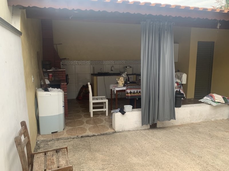 Casa à venda Santa Monica  com 250m² e 3 quartos por R$ 300.000 - 2065725112-39537533-4bbe-434a-a294-50f85b98d851.jpeg