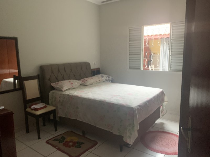 Casa à venda Santa Monica  com 250m² e 3 quartos por R$ 300.000 - 671924141-308f9b63-e9a5-43a3-a009-32884c4497dc.jpeg