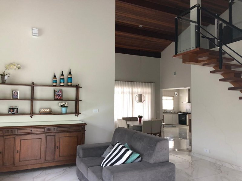 Casa à venda Haras Paineiras com 2m² e 3 quartos por R$ 1.400.000 - 1359380393-inbound2975454887392138624.jpg