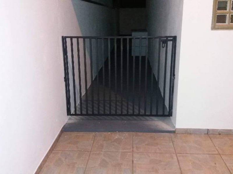 Casa à venda Centro com 65m² e 2 quartos por R$ 150.000 - 1018233133-39842fe6-849b-4054-bc04-3046566a6fa0.jpg