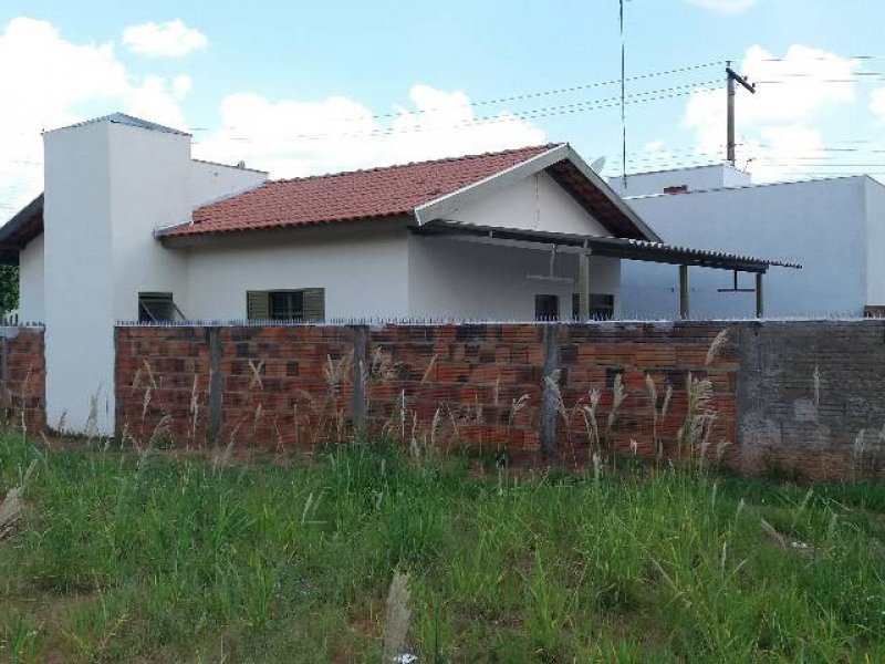 Casa à venda Centro com 65m² e 2 quartos por R$ 150.000 - 1595177590-63d34886-74a4-47f9-8c45-fe90dec35646.jpg